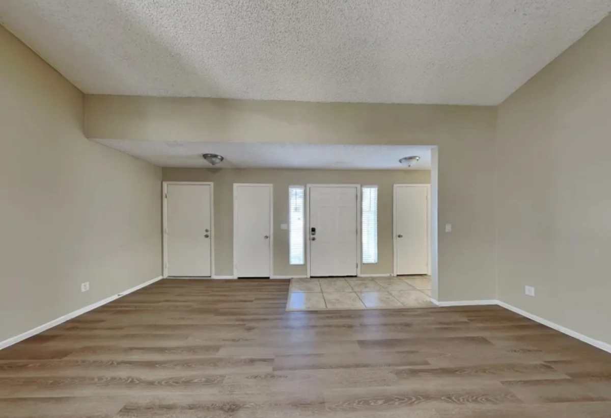 5232 North 74th Drive, Glendale, AZ