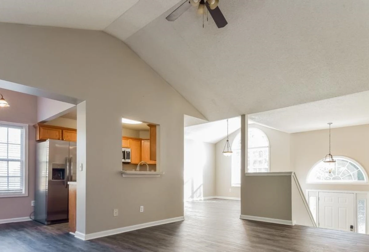 111 Clarion Dr, Carrollton, GA 30116