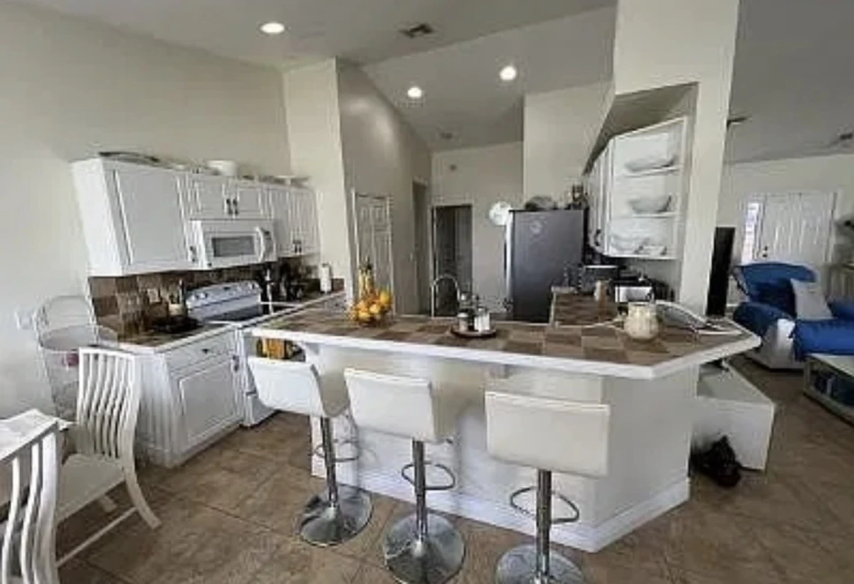 1410 NE 3rd Ave, Cape Coral, FL, 33909